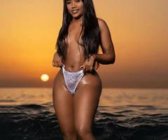 Sexi cariñosa guapa y con curvas de infarto - 1